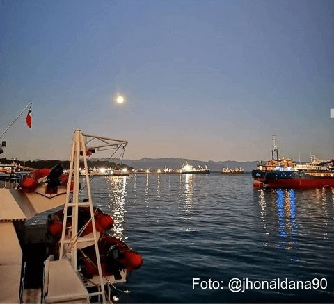 botes-puerto-montt.jpg
